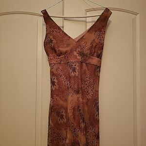 New York & Company Sz 12 Brown Orange and Tan, Paisley dress w/V neck.